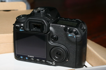 ขายกล้อง canon 600D ประกันศูนย์ สภาพใหม่มากๆ 17,500 บาท และ Cannon 40D ประกันศูนย์ สภาพยกกล่อง 12,500 บาท รูปที่ 4
