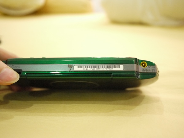 ขาย SONY PSP 3006 Spirited Green สีเขียว ใหม่มาก สภาพเทพสุดๆ แทบไม่ได้ใช้เพราะไม่มีเวลาเล่น รูปที่ 5
