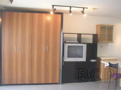 Saranjai Mansion: Studio + 1 Bath, 35 Sq.m, 18th fl for Rent รูปที่ 3