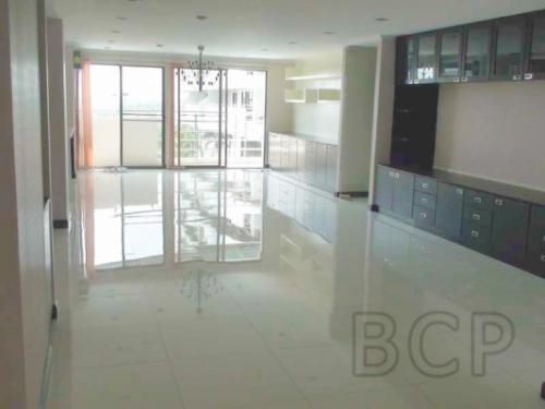 Floraville Condominium: 5 Beds + 4 Baths, 303 Sq.m for Rent/Sale รูปที่ 2