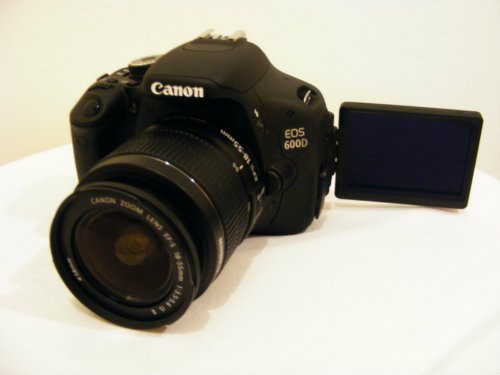 ขายกล้องcanon EOS 600D ใหม่มากแบบแกะกล่อง รูปที่ 1