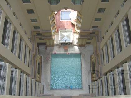 Royal Castle: 3 Beds + 2 Baths, 140 Sq.m for Rent รูปที่ 3