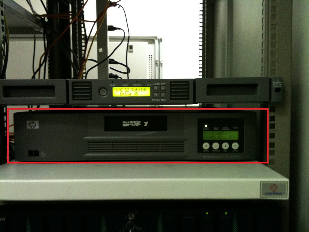 HP Library 1/8 Autoloader LTO1 รูปที่ 1