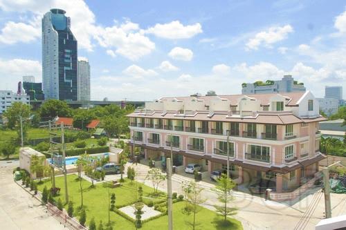 ICT Bang Na Town Home: 5 Beds + 6 Baths, 350 Sq.m for Rent รูปที่ 1