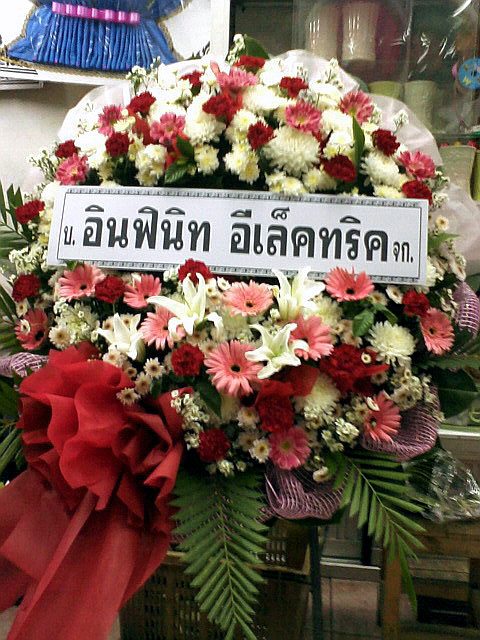 ร้านพวงหรีดดอกไม้หน้าวัดหัวลำโพง ร้านพวงหรีดผ้าห่มหน้าวัดหัวลำโพง,ร้านผ้าเต็กหน้าวัดหัวลำโพง และบริการส่งพวงหรีด ฟรี รูปที่ 2
