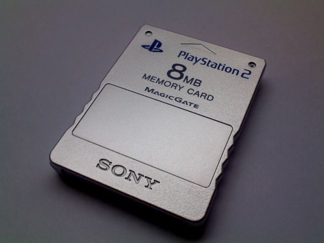 ขายเม็มการ์ดพีเอสสองสีเงินแท้ (PS2 Original Silver Memory Card) รูปที่ 1