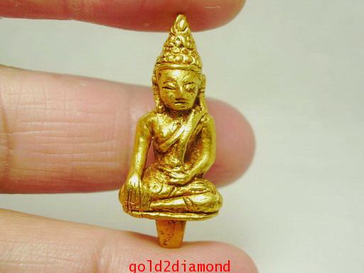 พระนางพญา เลี่ยมทอง นน..7.49 g รูปที่ 7