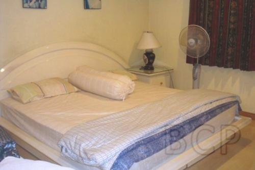 D.S. Tower II: 3 Beds + 2 Baths, 125 Sq.m, 8th fl for Sale รูปที่ 4