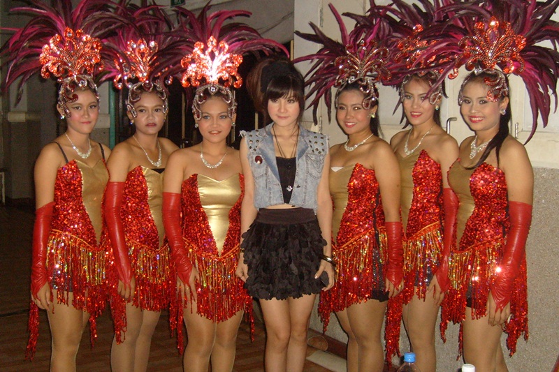 ป๊อปแด๊นซ์  ทีมงานแด๊นเซอร์ รูปที่ 2