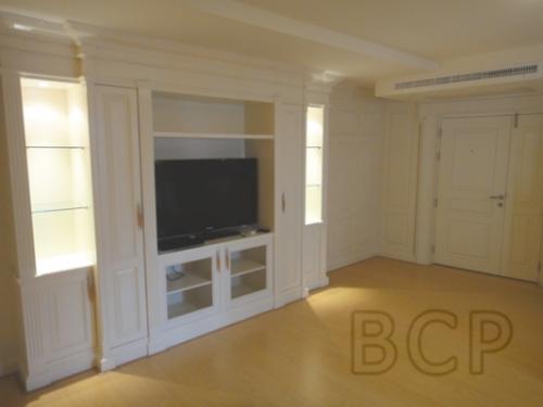 European Condominium: 1 Bed + 1 Bath, 75 Sq.m, 7th fl for Rent รูปที่ 3