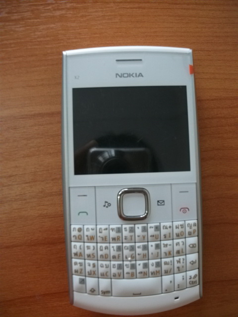 ขายโทรศัพท์มือถือ โนเกีย x2-01 qwerty สภาพ 99% สีขาว-เทา ราคา 2000 บาท  รูปที่ 4