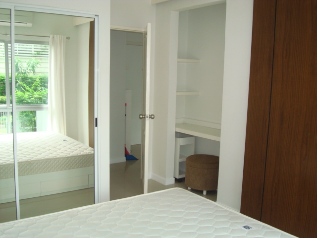 For sale condo Near MRT Phraram 9 Subway 45.68 Sq.m. 1 Br. 1 Bath,Fully furnished 2,400,000 THB. รูปที่ 5