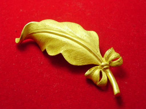 เข็มกลัดทอง 99.99 Prima gold ลายใบไม้ นน.15.43 g  รูปที่ 1
