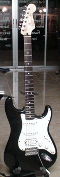กีตาร์ Fender Start Mexico HSS สีดำ สภาพ 95% UP