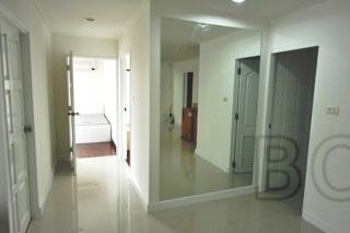 Richmond Palace: 3 Beds + 3 Baths, 146 Sq.m for Rent/Sale รูปที่ 5