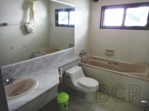 Richmond Palace: Penthouse 4 BR + 3 Baths, 290 Sq.m, 23rd fl for Sale รูปที่ 7