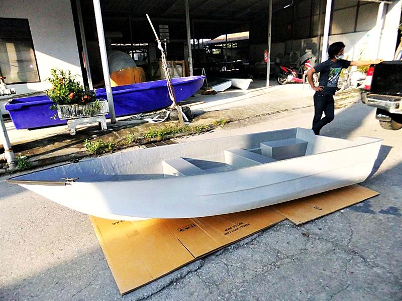 ขายเรือไฟเบอร์ (ขนาดใหญ่ 350 * 135 * 45  cm. ) รูปที่ 7