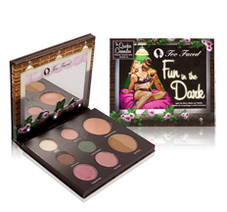 Too Faced Fun In The Dark--- Palette ที่ครบครันสำหรับแต่งแต้มสีสันให้ตา แก้ม ปาก รูปที่ 1