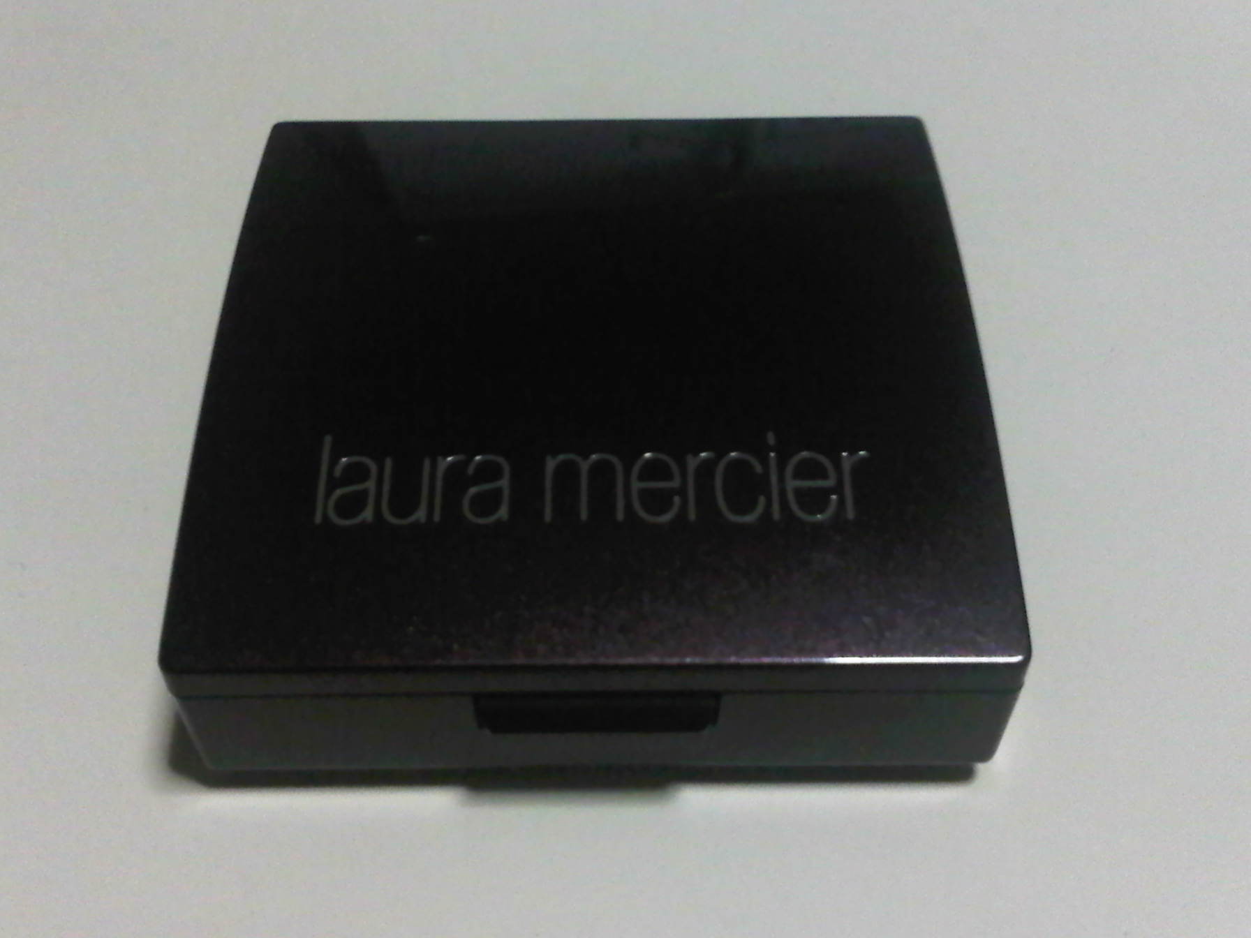 ***ขายแป้ง laura mercier Foundations เบอร์ 03 ค่ะ ราคา 1450 ค่ะ*** รูปที่ 1