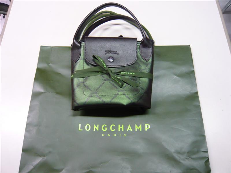 ***ของใหม่***ขายกระเป๋า LONGCHAMP (ของแท้100%) Limited Edition รุ่น LM size M สีเขียว รูปที่ 1