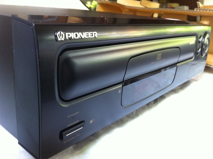 ขาย เครื่อง LD Laser disc Pioneer สภาพเนียน ๆ รูปที่ 1