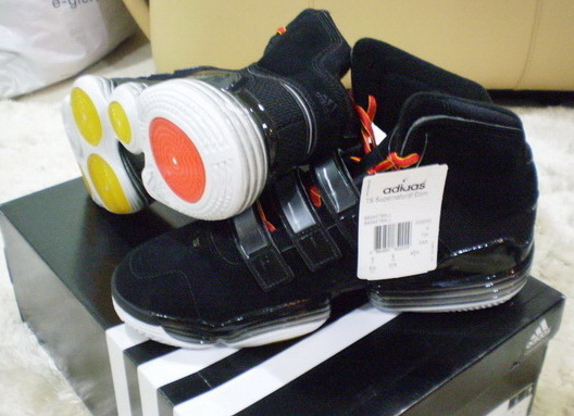 ขาย Adidas TS Supernatural Commander มือหนึ่ง ของแท้ ถูกๆ สวยจัด รูปที่ 3