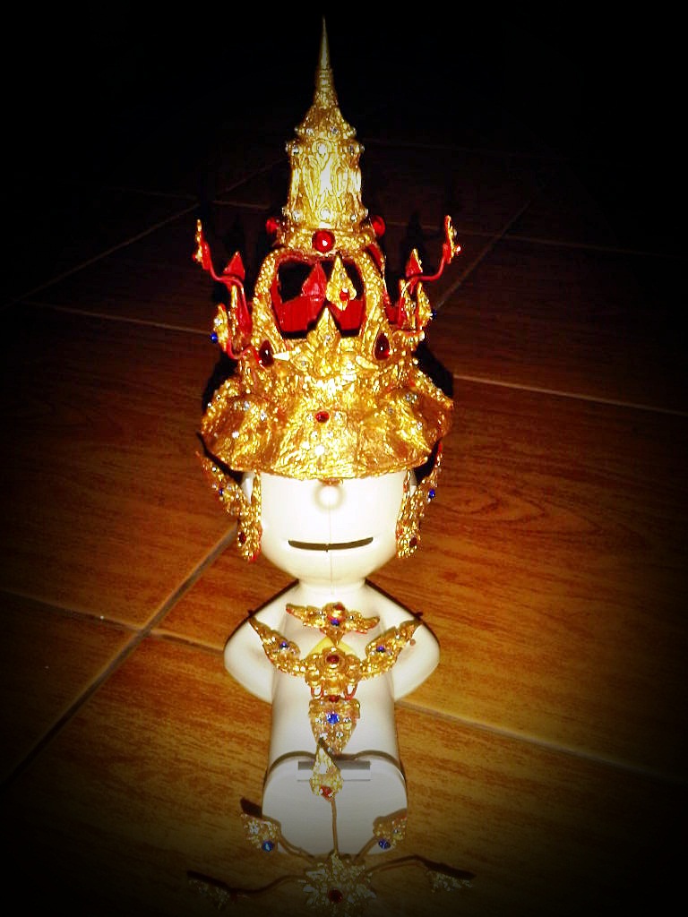 ชุดไทยและเครื่องประดับตุ๊กตาบลายธ์ รูปที่ 6