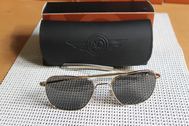 แว่นกันแดด  AO / AO Sunglasses / AO Original Pilot รูปที่ 1