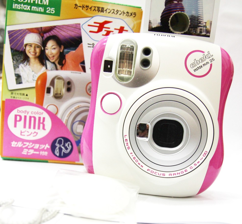กล้องโพลารอยด์ อินสแต็ก มินิ 25 PINK! ราคาเบา ๆ 3,200 บาทค่ะ รูปที่ 3