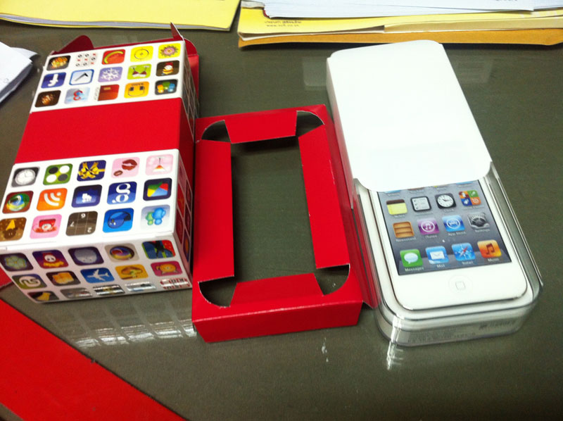 ขาย IPOD touch gen4 8G white ** sale new! ** รูปที่ 4