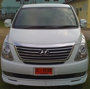 ***ต้องการขายรถตู้ Hyundai Grand Starex VIP สีขาว 2011 พร้อมสเกิร์ตรอบคัน*** รูปที่ 1