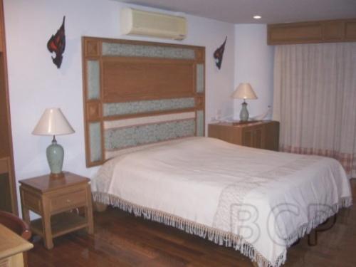 State Tower: 2 Beds + 2 Baths, 197 Sq.m, 32nd fl for Rent/Sale รูปที่ 3