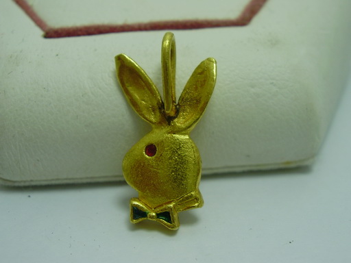 จี้กระต่าย playboy ราคาเบาเบา นน 2.08 g  รูปที่ 1