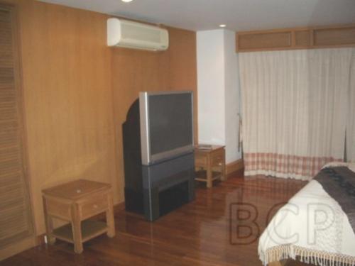 State Tower: 2 Beds + 2 Baths, 197 Sq.m, 32nd fl for Rent/Sale รูปที่ 4