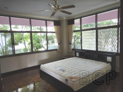 Swasdi Mansion: 3 Beds + 2 Baths, 194 Sq.m, 3rd fl for Rent รูปที่ 4