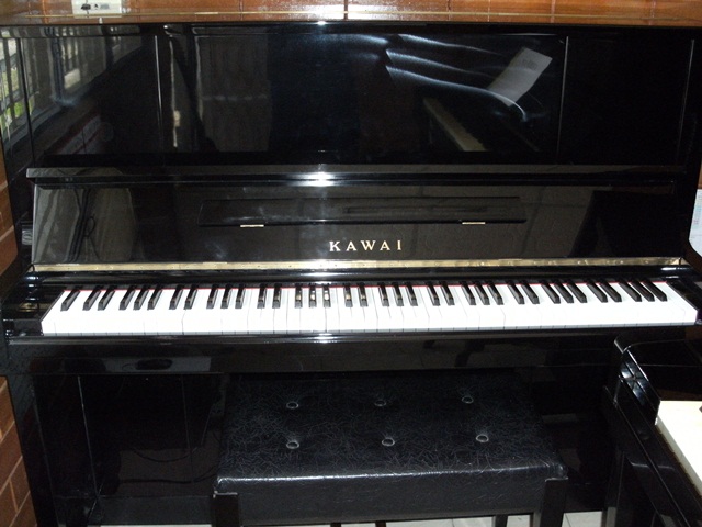 ขายเปียโนยี่ห้อ kawai ราคาถูก(อัฟไรท์ เปียโน) รูปที่ 1