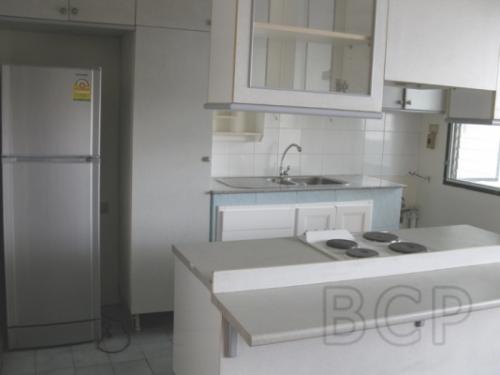 D.S. Tower II: 3 Beds + 2 Baths, 124 Sq.m, 14th fl for Rent รูปที่ 3
