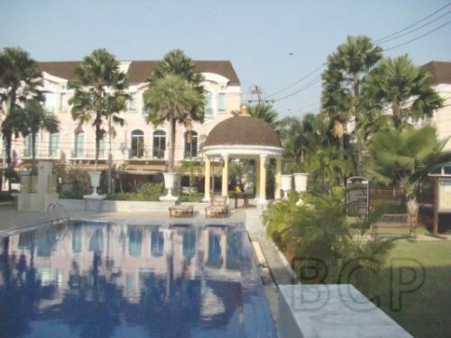 Townhouse @ Mang Jai: 3 Beds + 4 Baths, 3 floors for Rent รูปที่ 7