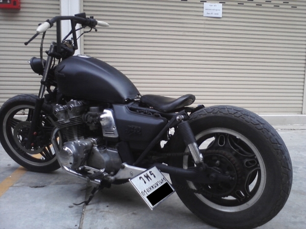 hondaq cb750 custom รูปที่ 1