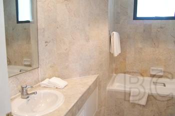 Trinity Condo: 3 BR + 3 Baths, 170 Sq.m for Rent รูปที่ 6