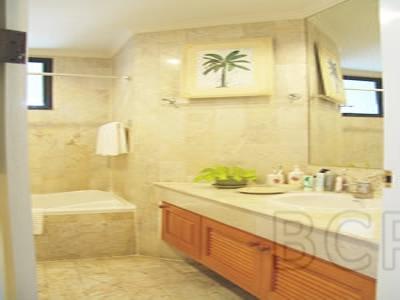 Trinity Condo: 3 BR + 3 Baths, 210 Sq.m for Rent รูปที่ 6