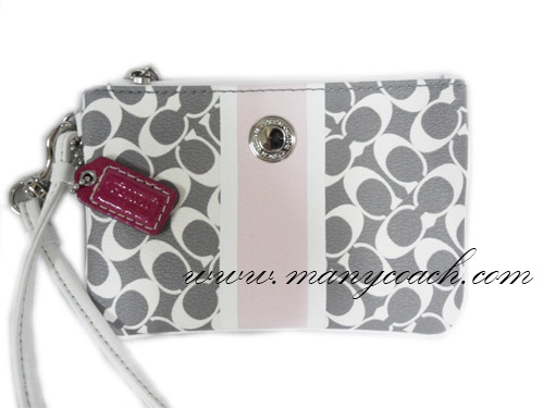 (พร้อมส่ง) กระเป๋าคล้องมือ COACH chelsea signature stripe wristlet #43894 ราคา : 1,800 รูปที่ 1