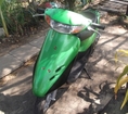 ขายรถป๊อบ HONDA DiO ZX AF34 สีเขียว สวยสวย สภาพดีพร้อมใช้งานได้เลยคับ อุปกรทุกอย่างทำงานเป็นปกติดีหมด ระบบไฟรอบคันใช้ได้หมด สีดีสีสวย เครื่องดี 