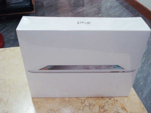 ขาย iPad2 รุ่น WiFi + 3G Mem 64G เครื่องใหม่เอี่ยม ยังไม่ได้แกะพลาสติกเลยครับ เครื่องประกันศูนย์ 1 ปี รูปที่ 2