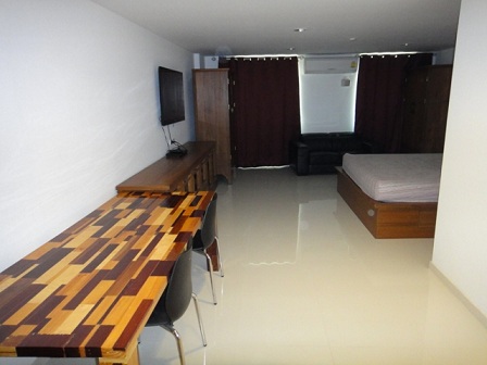 European Condo: 1 BR + 1 Bath, 75 Sq.m for Rent รูปที่ 2
