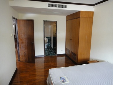 MSI-III Garden: 3 BR + 4 Baths, 250 Sq.m for Rent รูปที่ 3