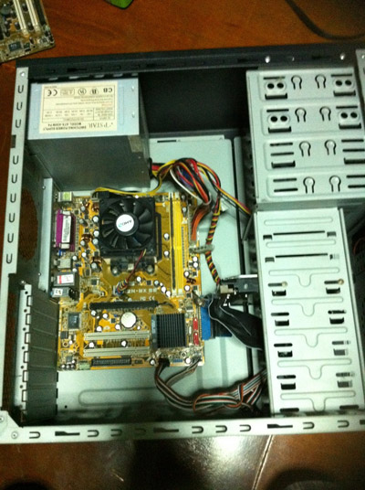 ขาย PC Amd athlon 64 x2 4000+ จอ 17 CRT + access point รูปที่ 3