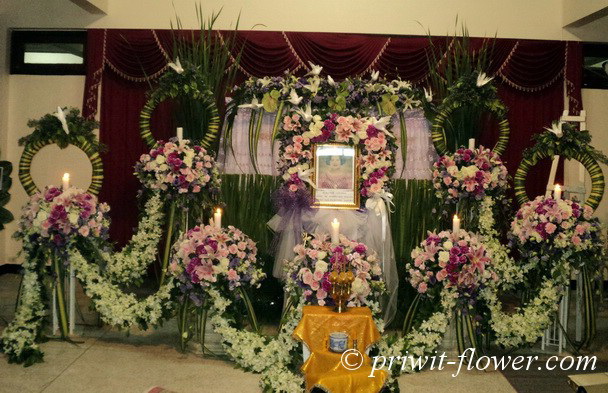 บริการจัดดอกไม้หน้าศพ โดยทีมงาน คุณไปรวิทย์ วัดตรีทศเทพ บริการทั่วไทย รูปที่ 5