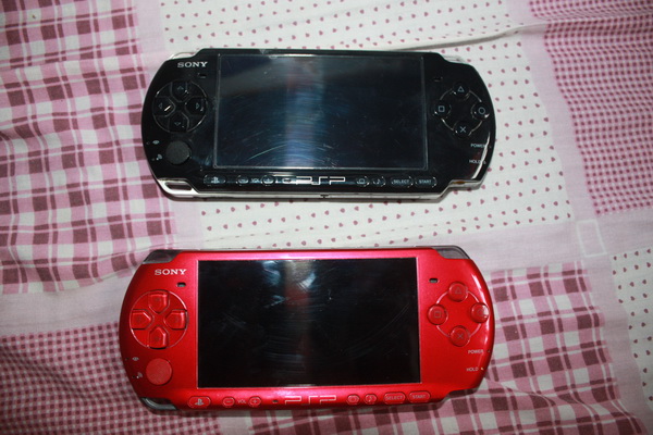 ขาย psp รุ่น 3000 ซื้อมาไม่ค่อยได้เล่นครับ 2 เครื่อง เมม 4 g 2 ตัว 8g 1ตัว ราคา 4900 รูปที่ 6