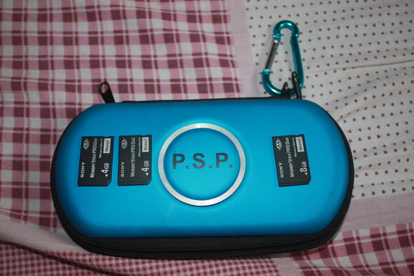 ขาย psp รุ่น 3000 ซื้อมาไม่ค่อยได้เล่นครับ 2 เครื่อง เมม 4 g 2 ตัว 8g 1ตัว ราคา 4900 รูปที่ 5